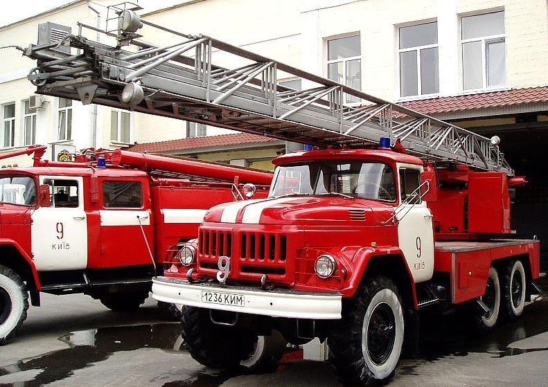 Пожарные автомобили делятся