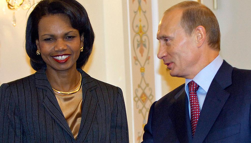 Райс: "Путин считает, что он объединяет россиян своим величием" .