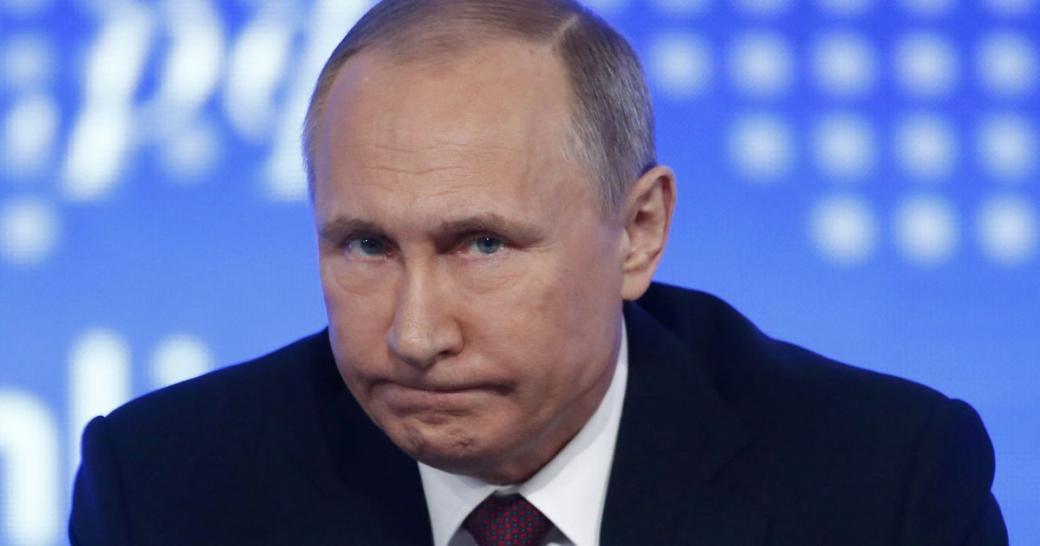 Рейтинг доверия Путину, согласно опросу ВЦИОМ, снизился до 33,4%. Это исторический минимум.