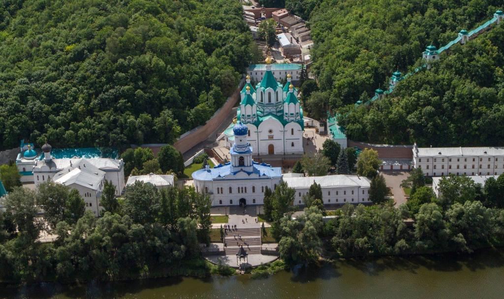 Донецкий фотограф впервые опубликовал уникальные фото Святогорья. Снято из вертолета миллионера, фото-8