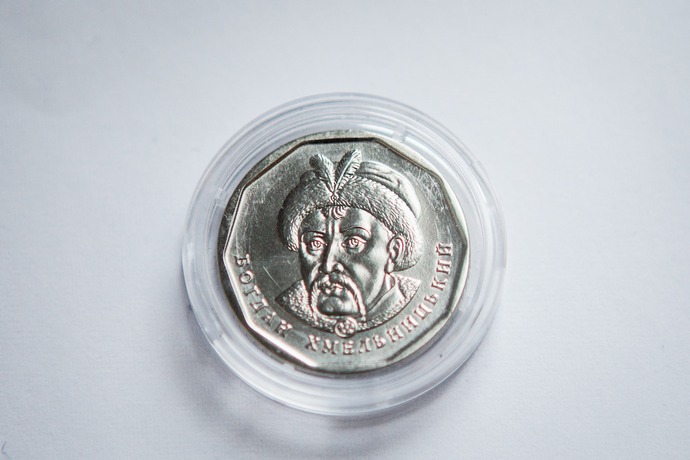 В Украине банкноту 5 гривен заменят монетами, фото-4