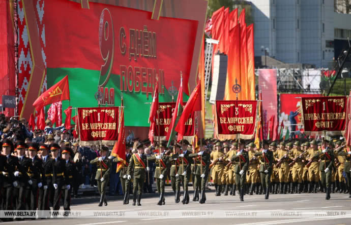 Лукашенко назвал Беларусь памятником войны и призвал не осуждать за проведение парада в период пандемии, фото-13