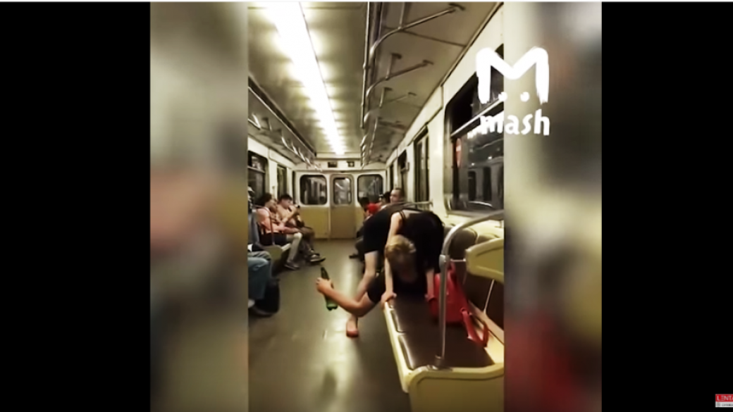 Парочка занялась сексом в метро в Нижнем Новгороде(видео).