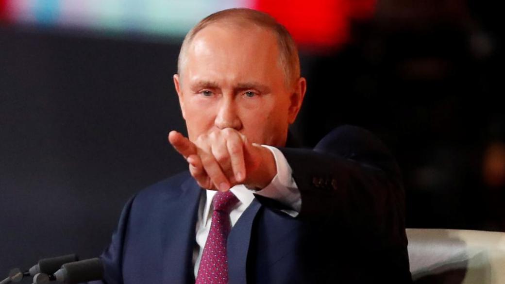 https://donpress.com/files/styles/xlwd/public/images/news/2001/1513250101-8415-vladimir-putin-na-press-konferentsii-foto-reuters.jpg?itok=YhbtccNO